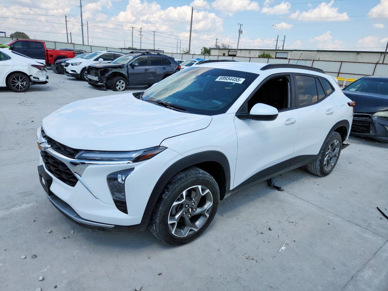 2024 CHEVROLET TRAX
