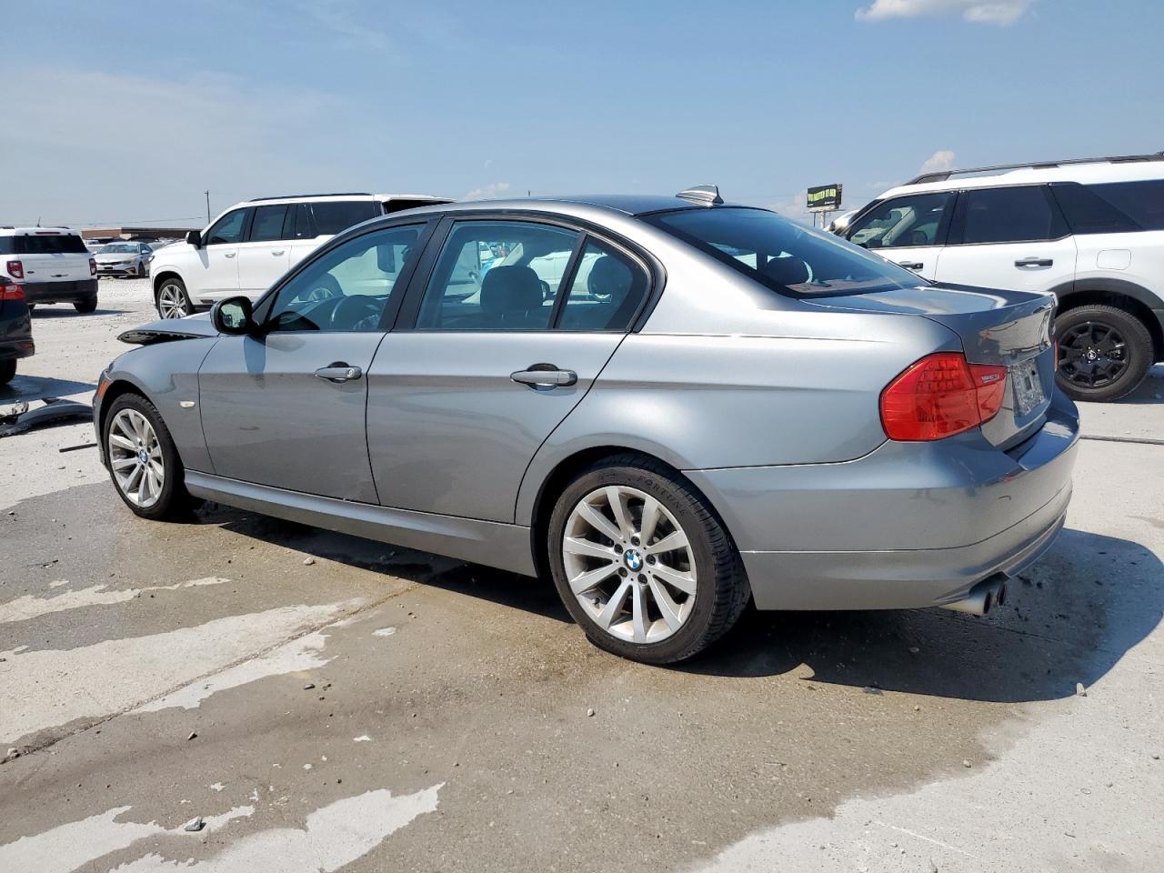 2011 BMW 3 SERIES