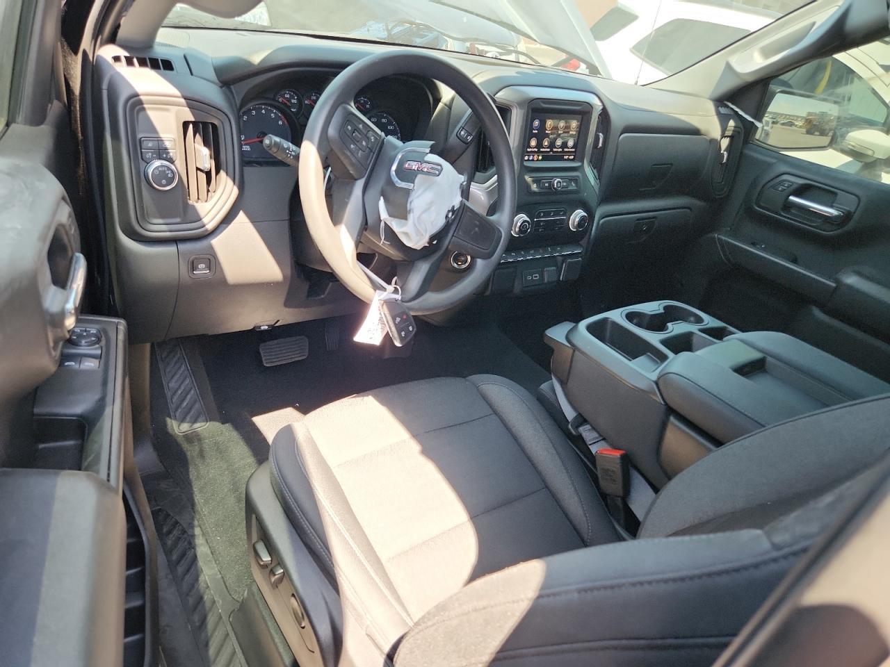 2024 GMC Sierra