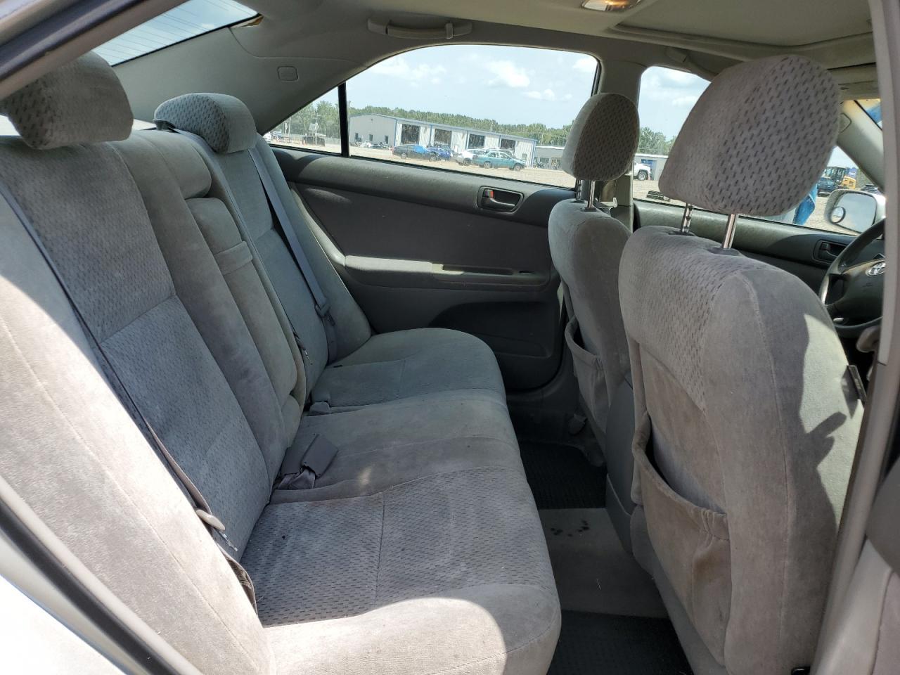 2004 TOYOTA CAMRY