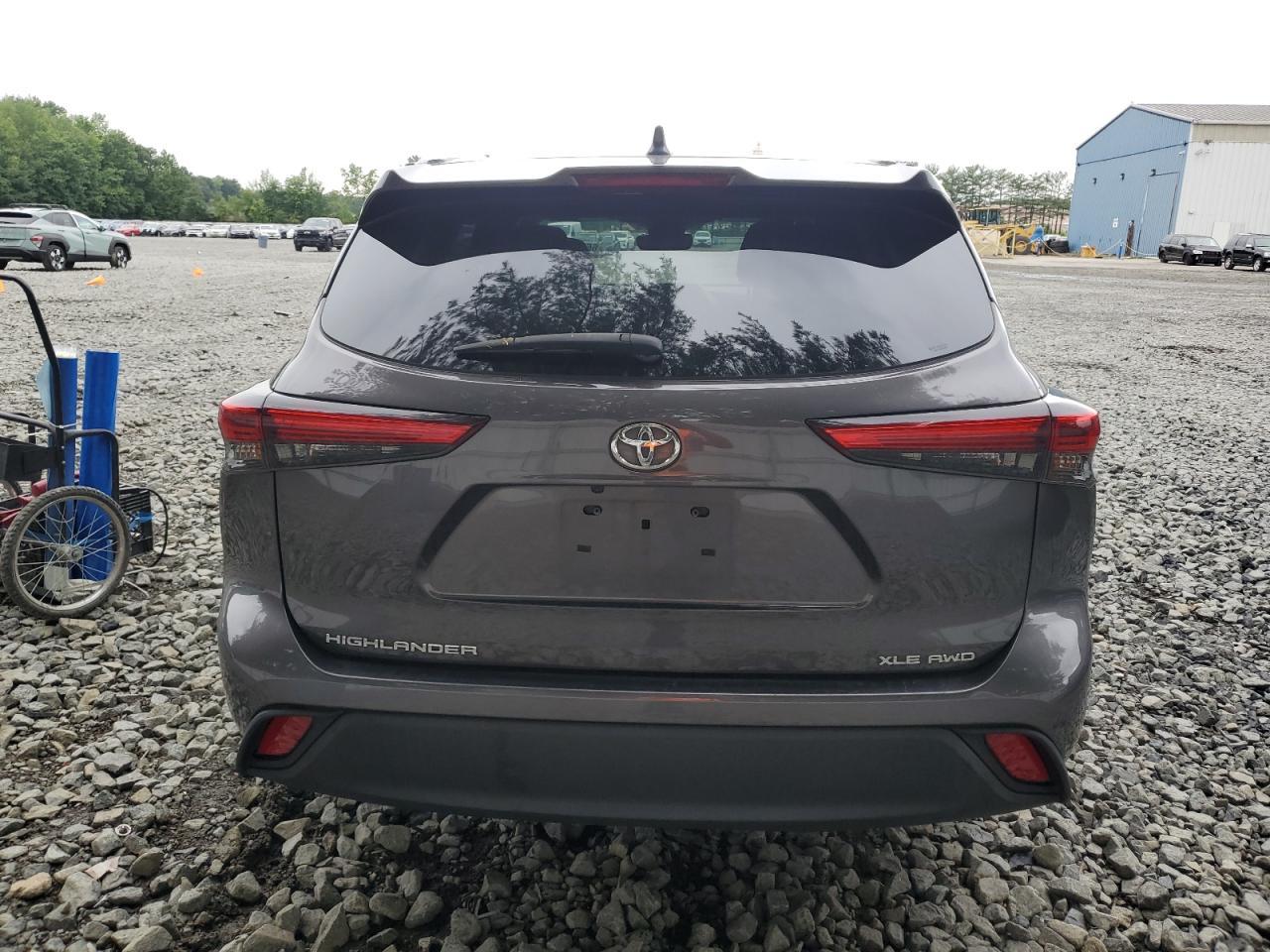2021 TOYOTA HIGHLANDER