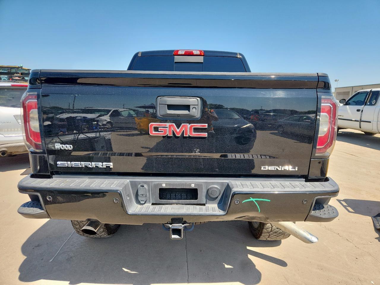 2018 GMC Sierra