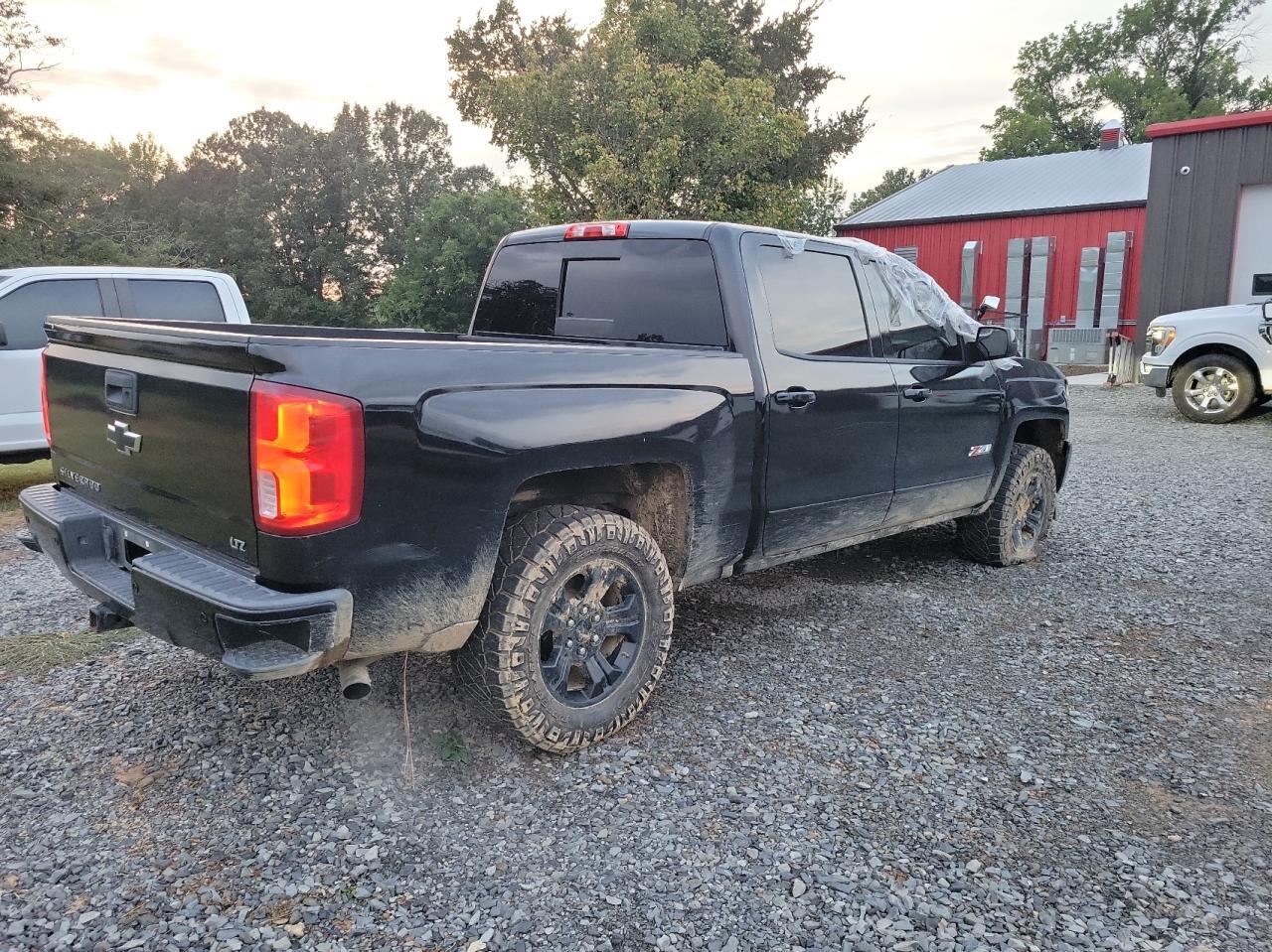 2017 CHEVROLET Silverado