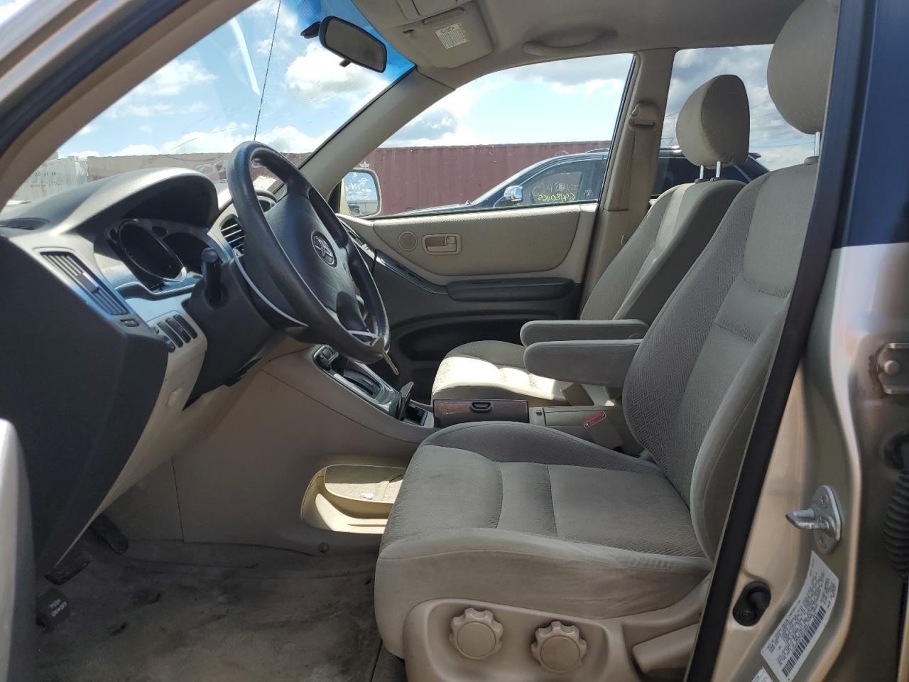 2003 TOYOTA HIGHLANDER