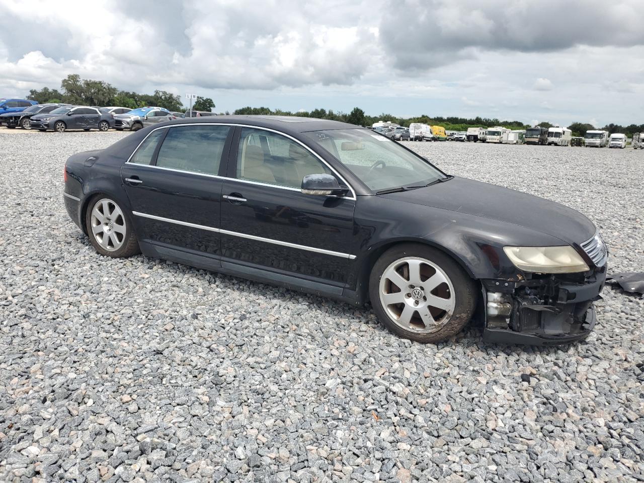 2004 VOLKSWAGEN Phaeton