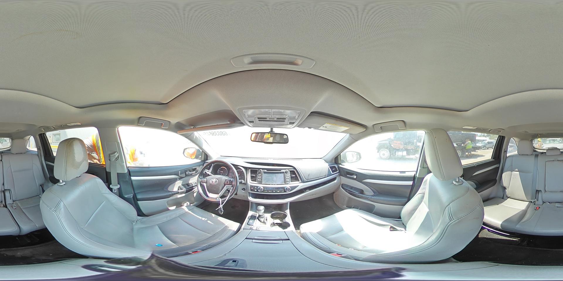 2016 TOYOTA HIGHLANDER