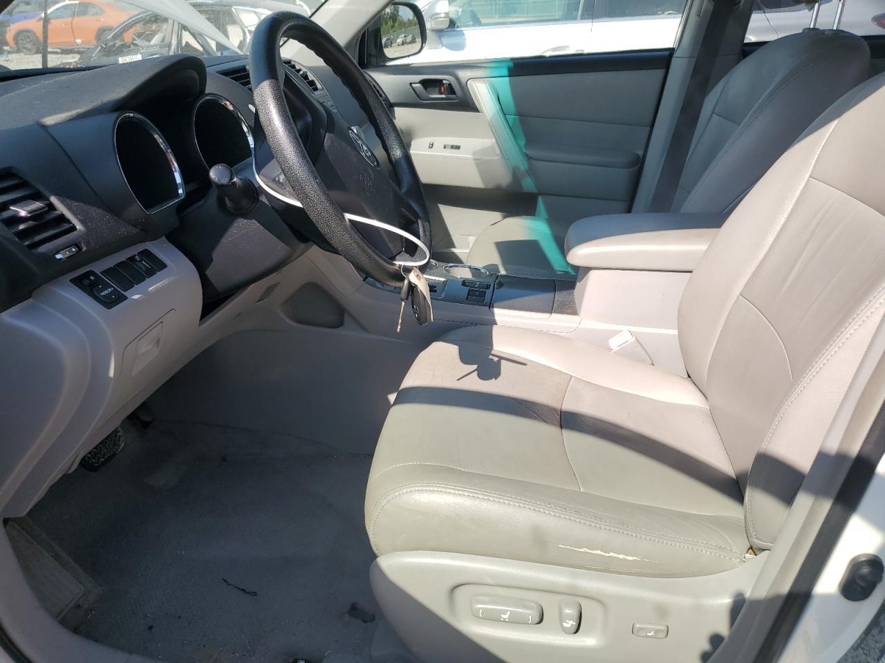 2009 TOYOTA HIGHLANDER