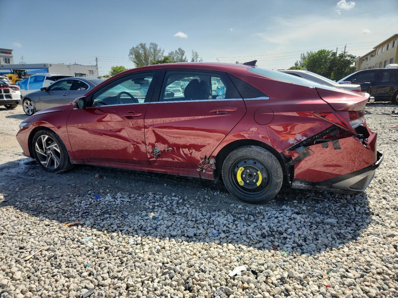 2025 HYUNDAI ELANTRA