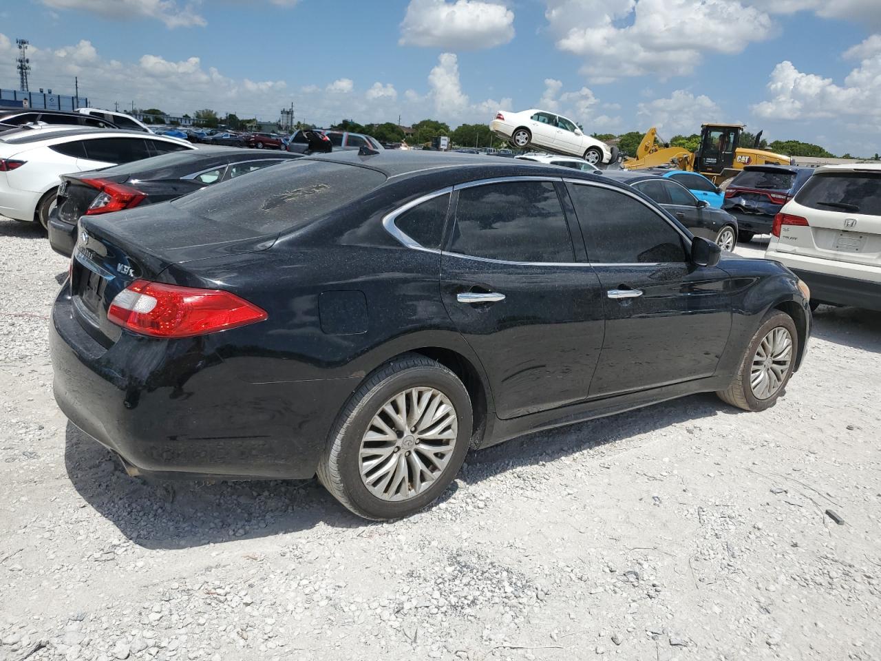 2011 INFINITI M37