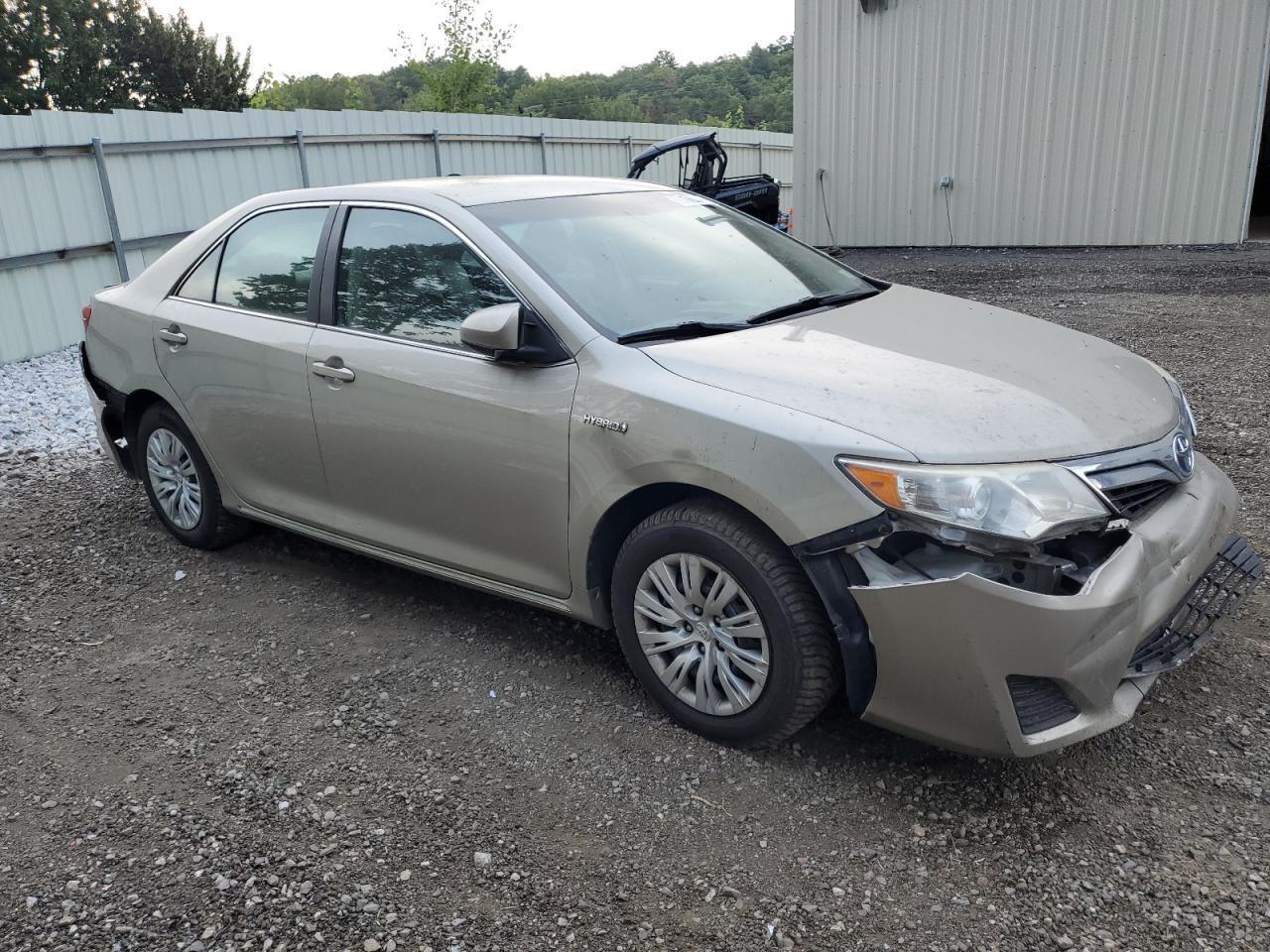 2014 TOYOTA CAMRY