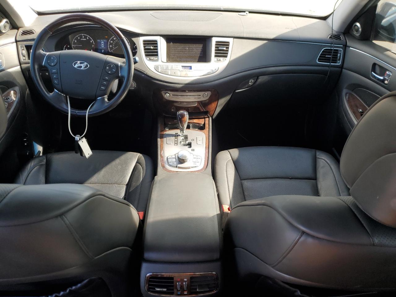 2009 HYUNDAI GENESIS