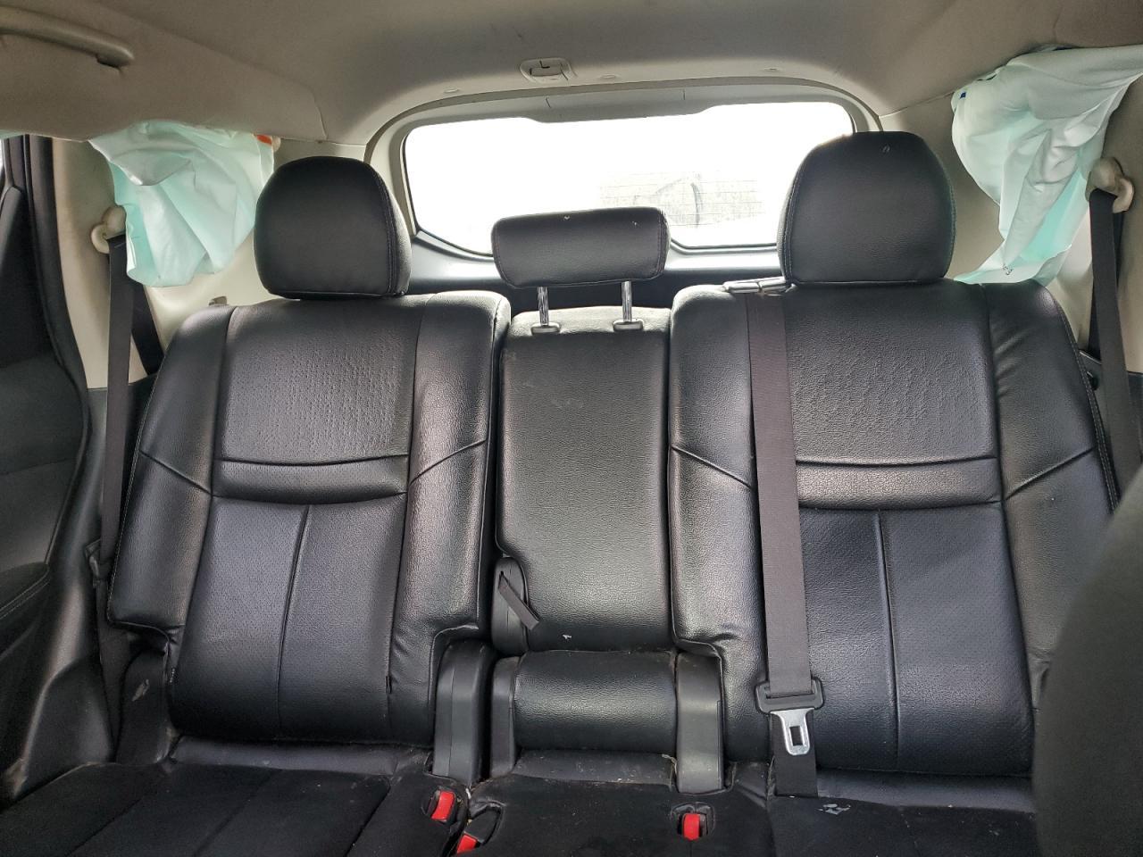 2016 NISSAN ROGUE