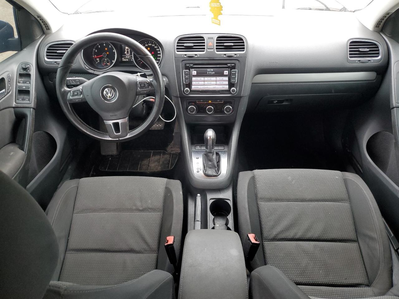 2011 VOLKSWAGEN GOLF