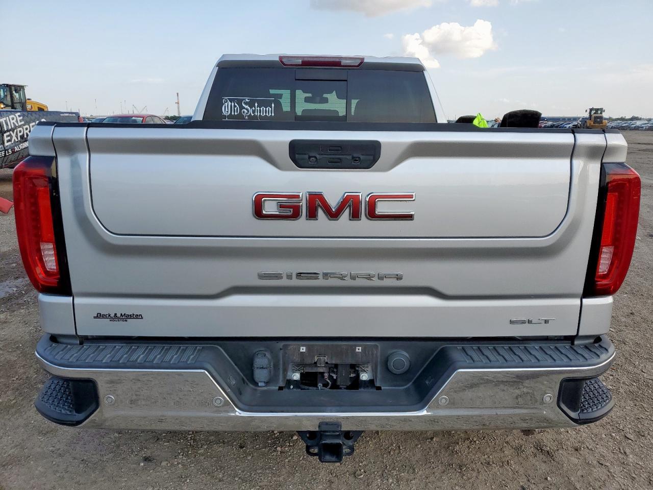 2020 GMC Sierra