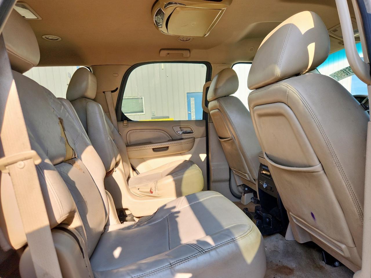 2012 CADILLAC ESCALADE