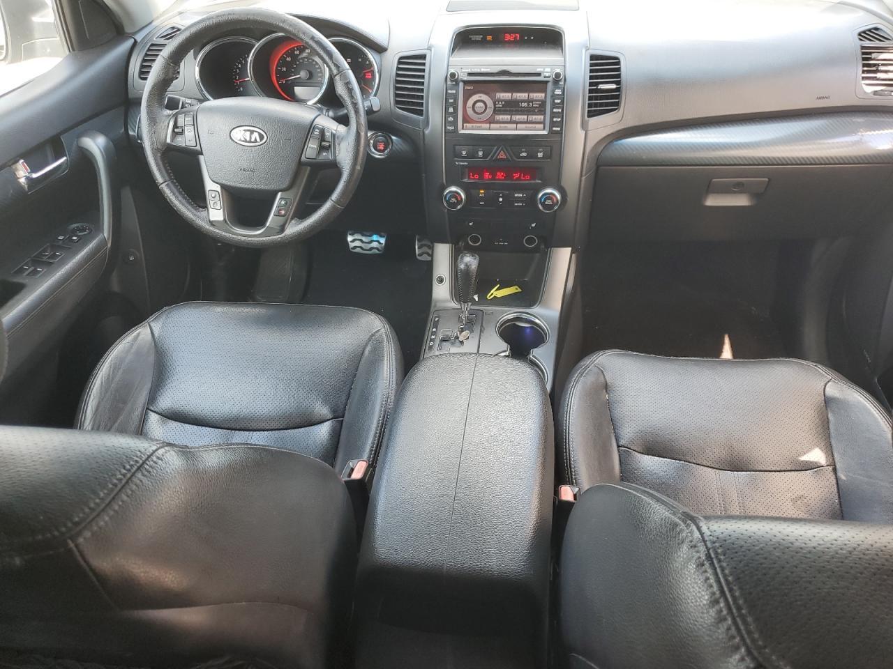 2011 KIA SORENTO