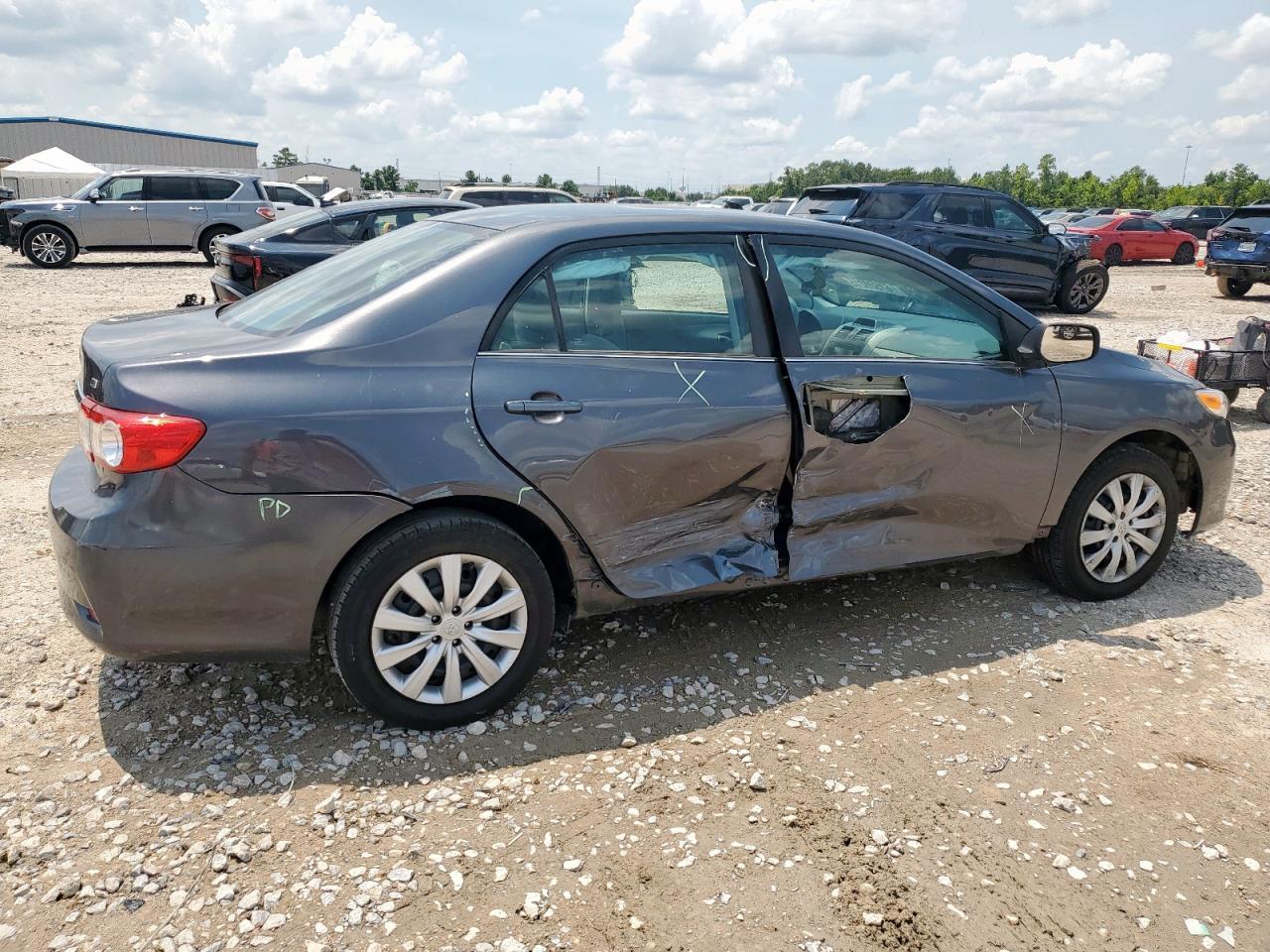 2013 TOYOTA COROLLA