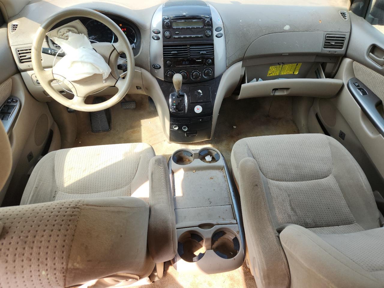 2009 TOYOTA SIENNA