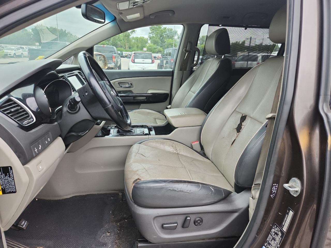 2016 KIA SEDONA