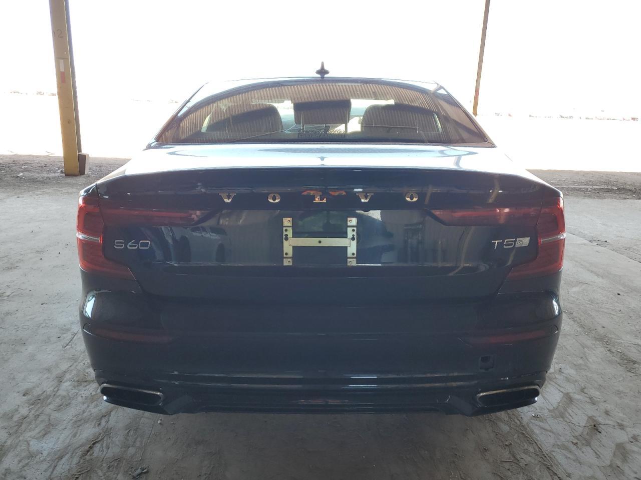 2019 VOLVO S60