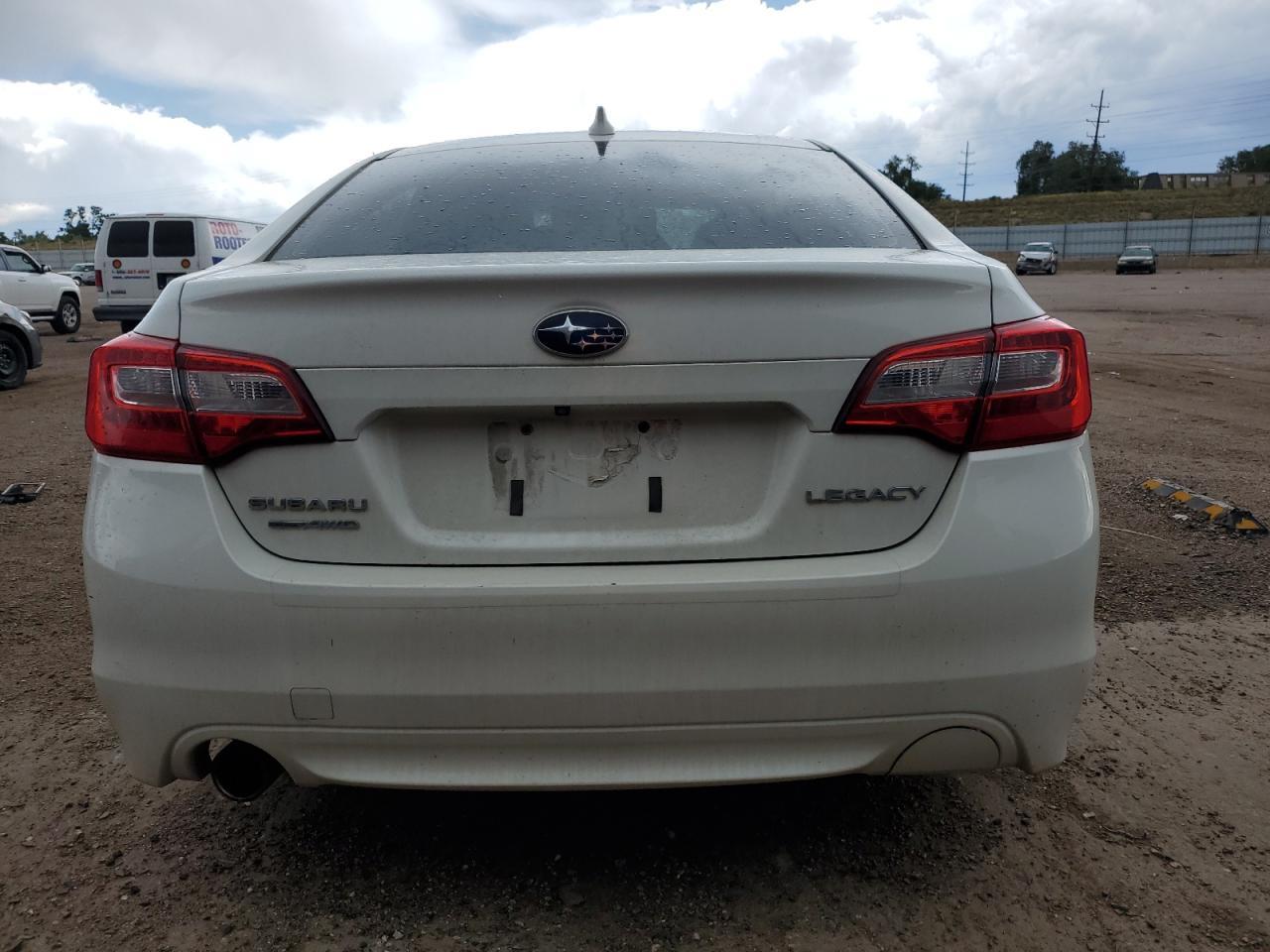 2015 SUBARU Legacy