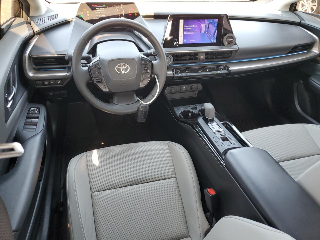 2024 TOYOTA PRIUS