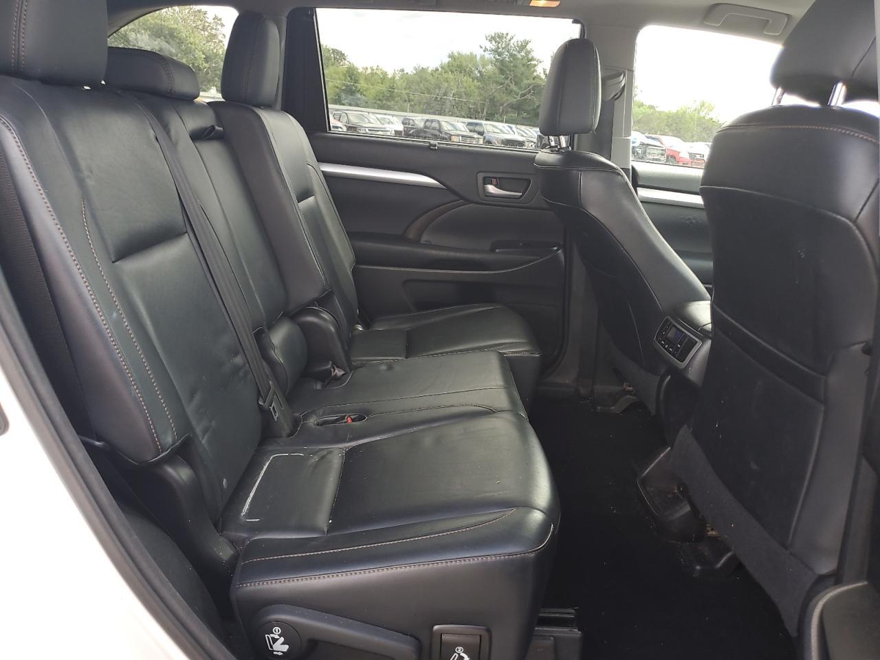 2015 TOYOTA HIGHLANDER