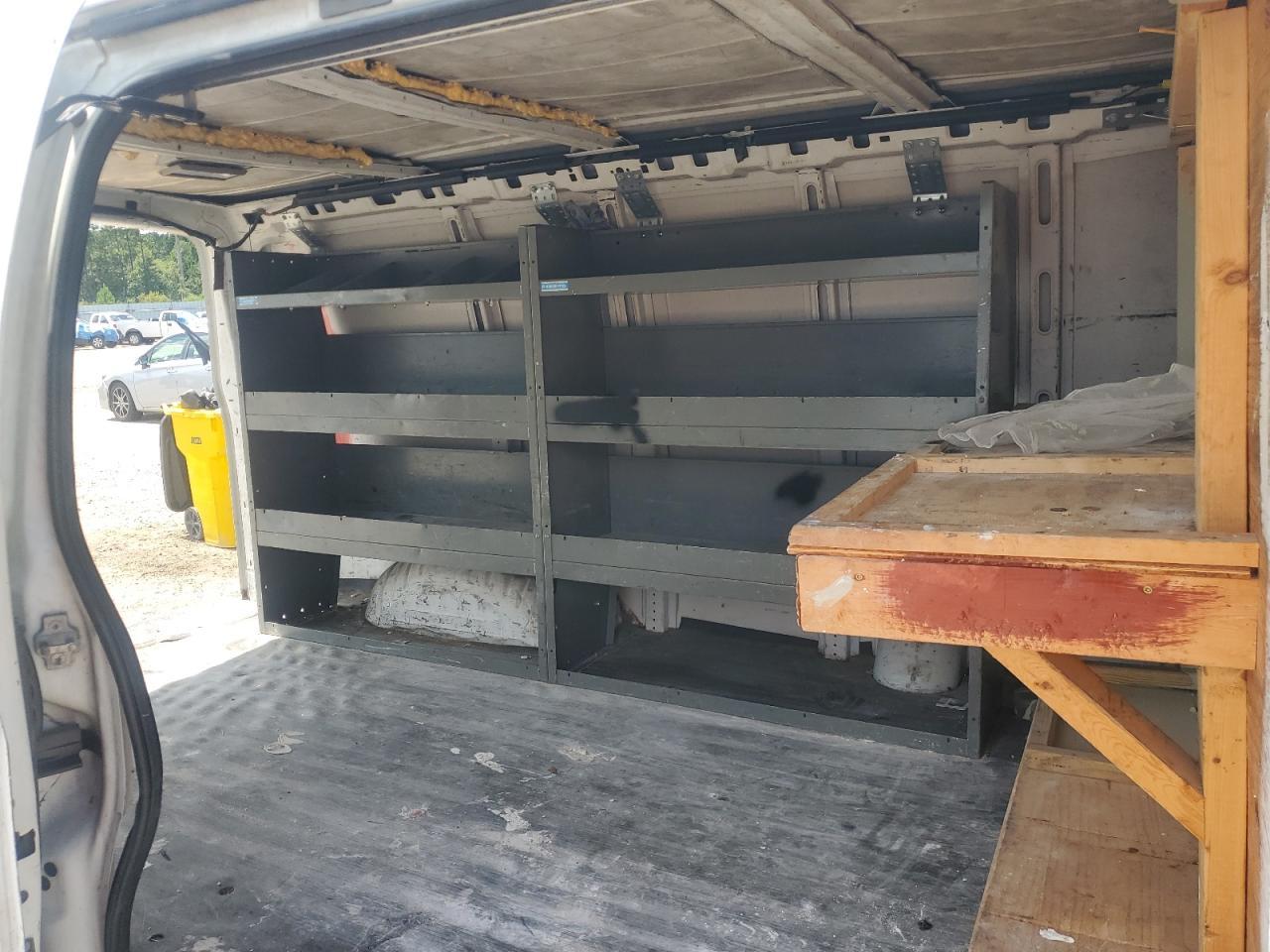 2011 CHEVROLET Express 1500