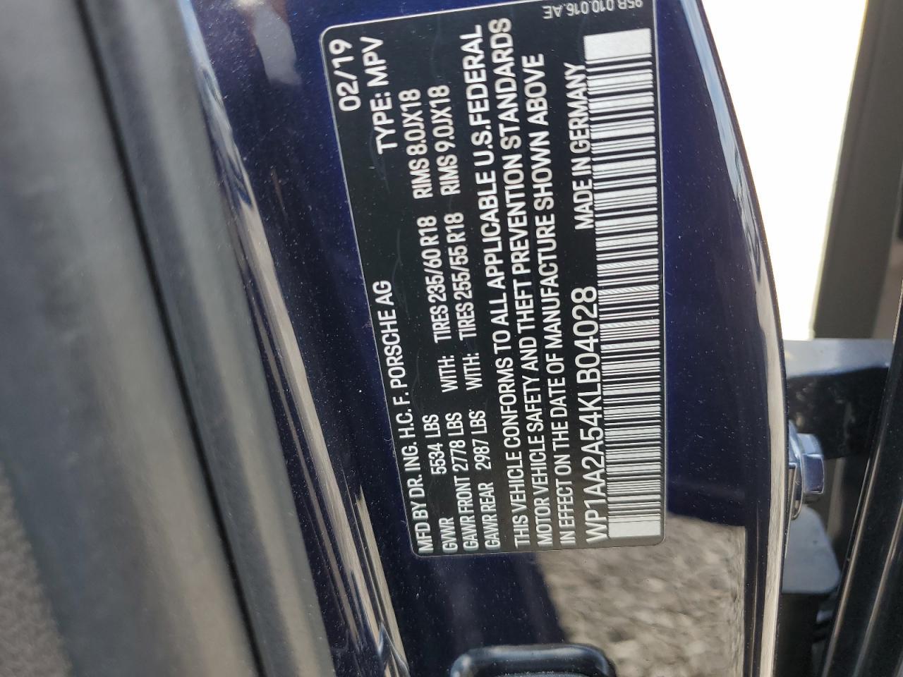 2019 PORSCHE Macan