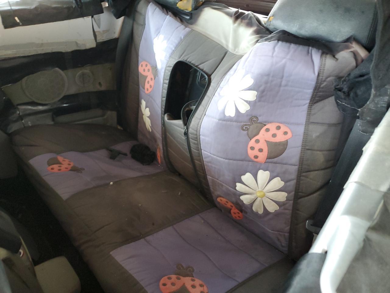 2004 VOLKSWAGEN Beetle