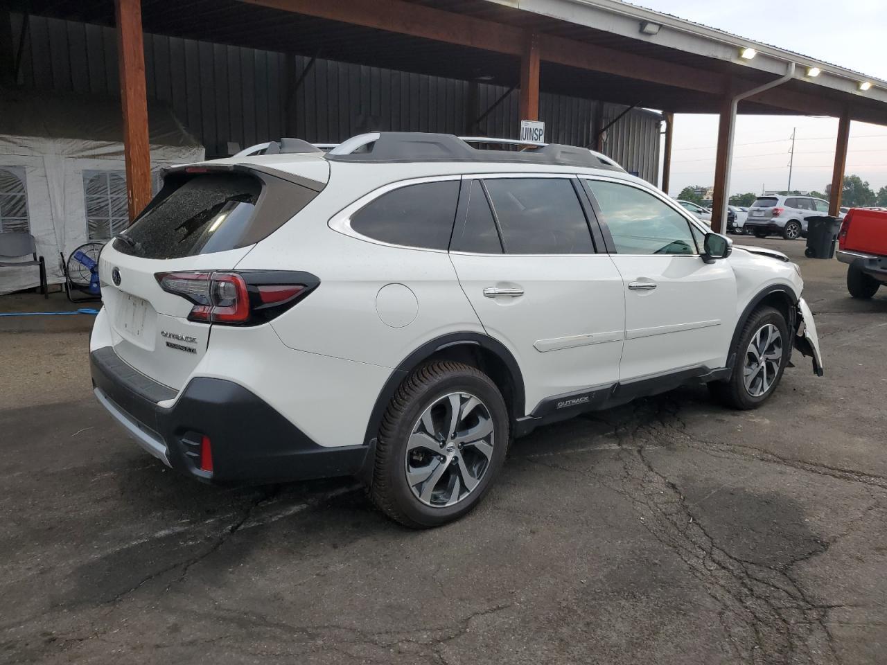 2020 SUBARU Outback