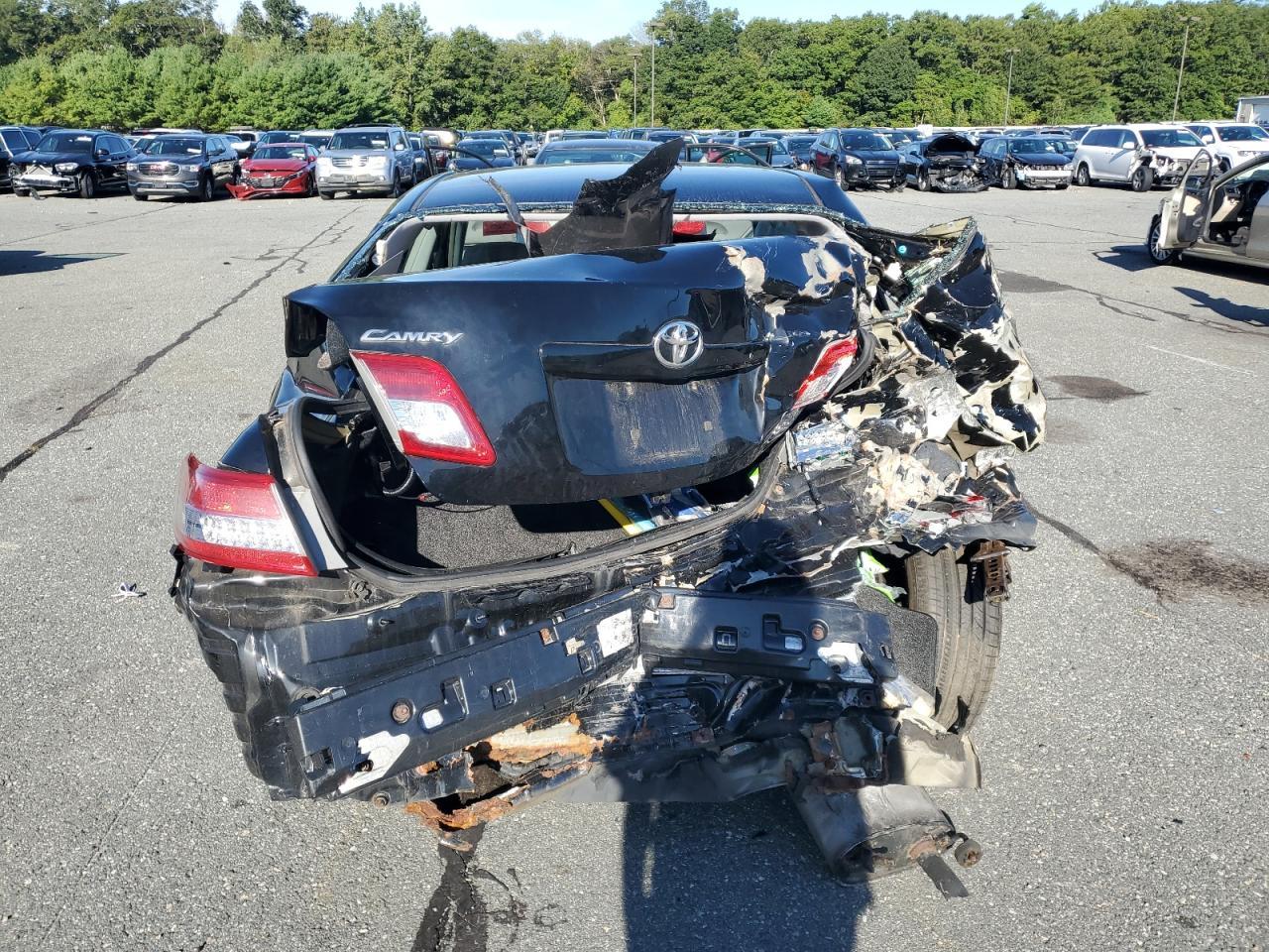2010 TOYOTA CAMRY