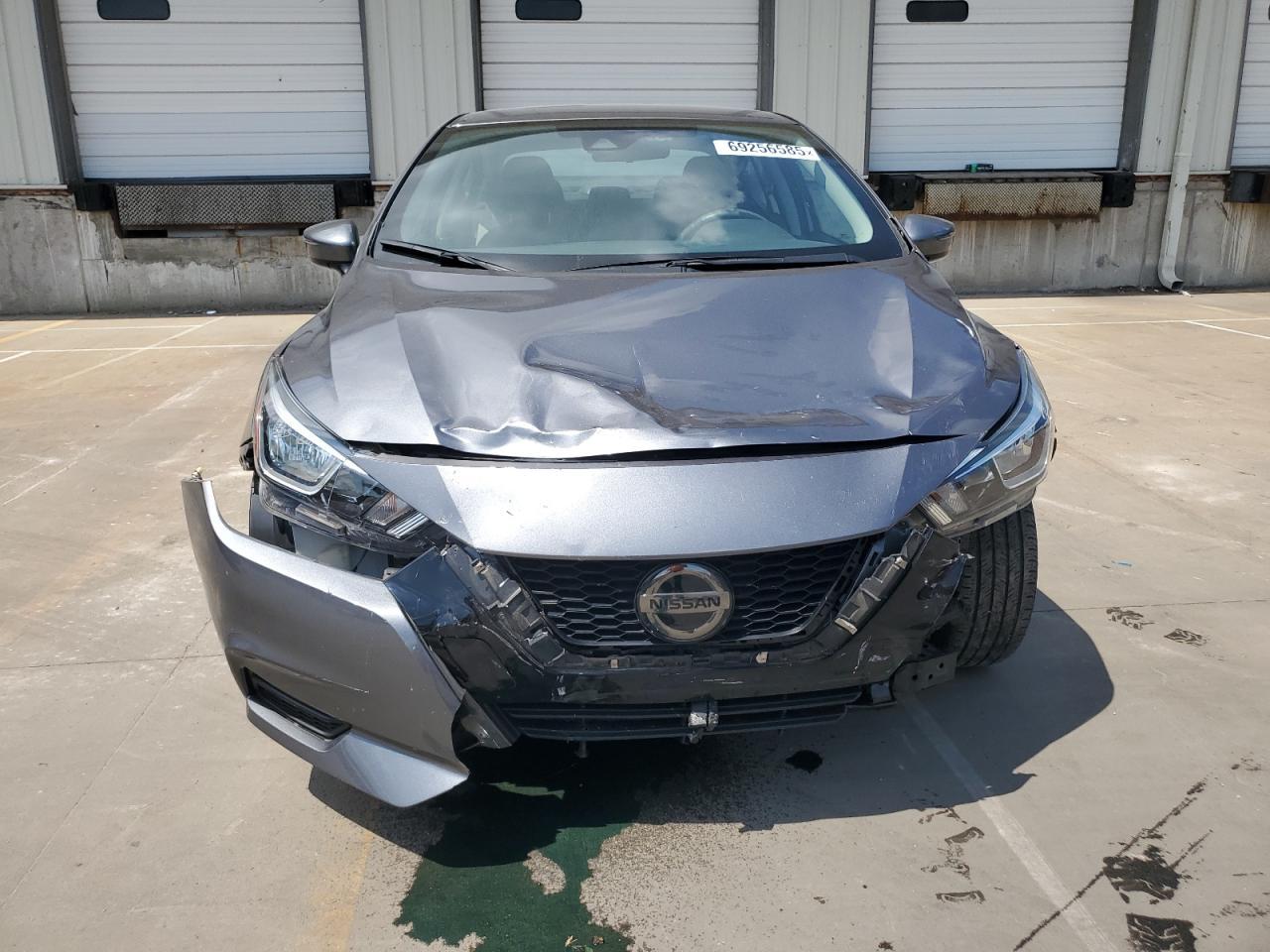 2021 NISSAN VERSA