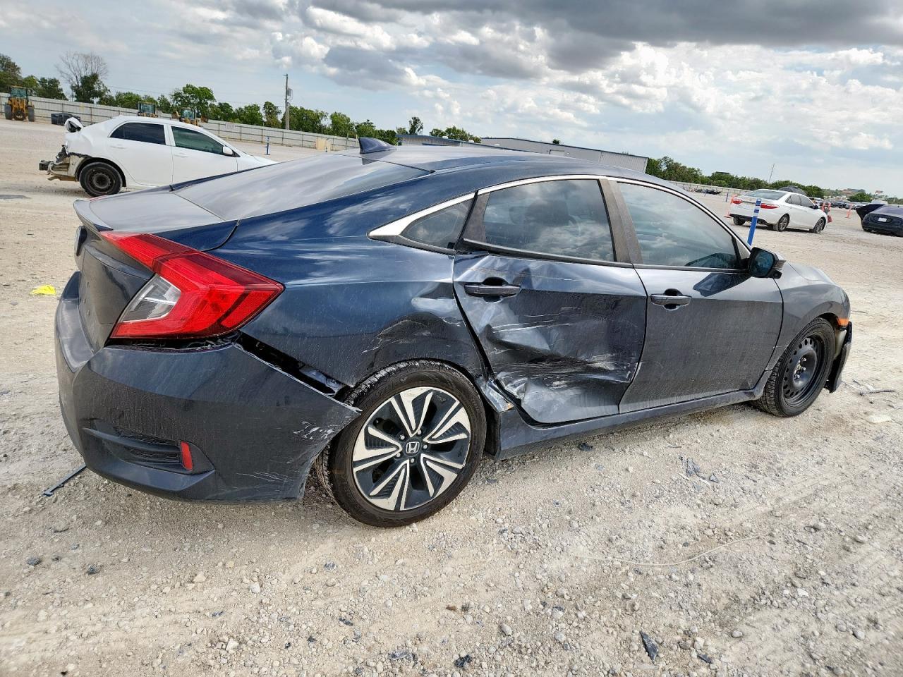 2017 HONDA CIVIC