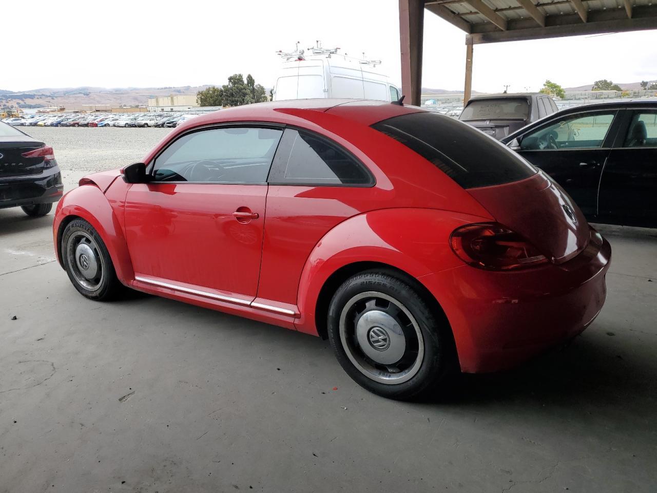 2012 VOLKSWAGEN Beetle