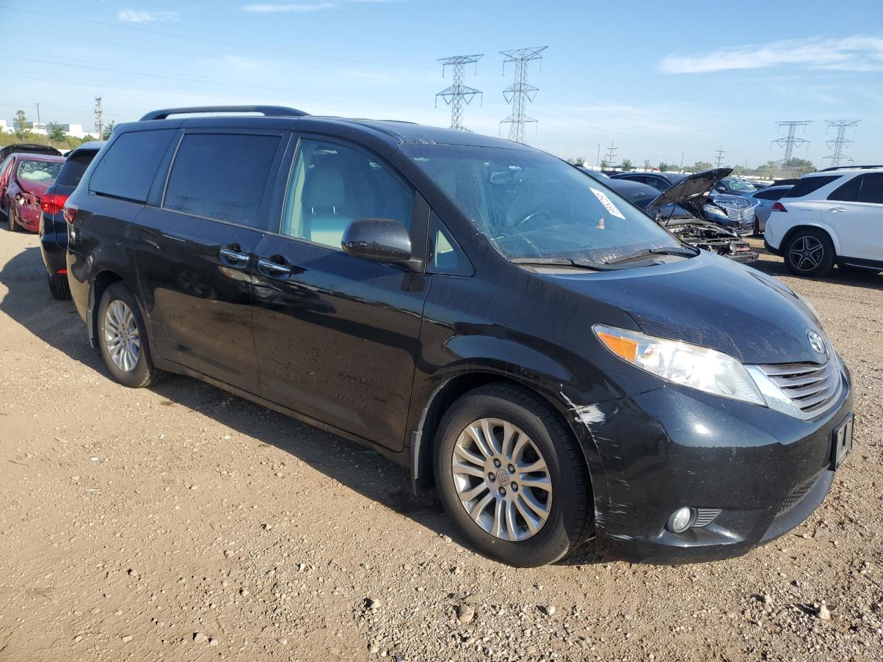 2017 TOYOTA SIENNA