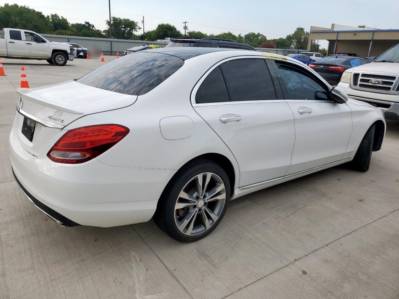 2016 MERCEDES-BENZ C-CLASS