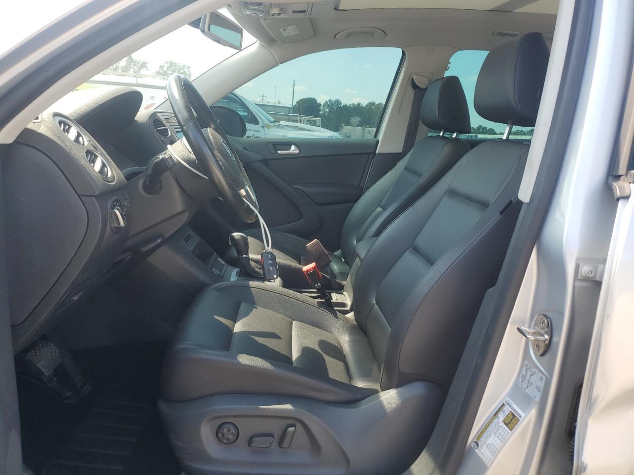 2017 VOLKSWAGEN TIGUAN