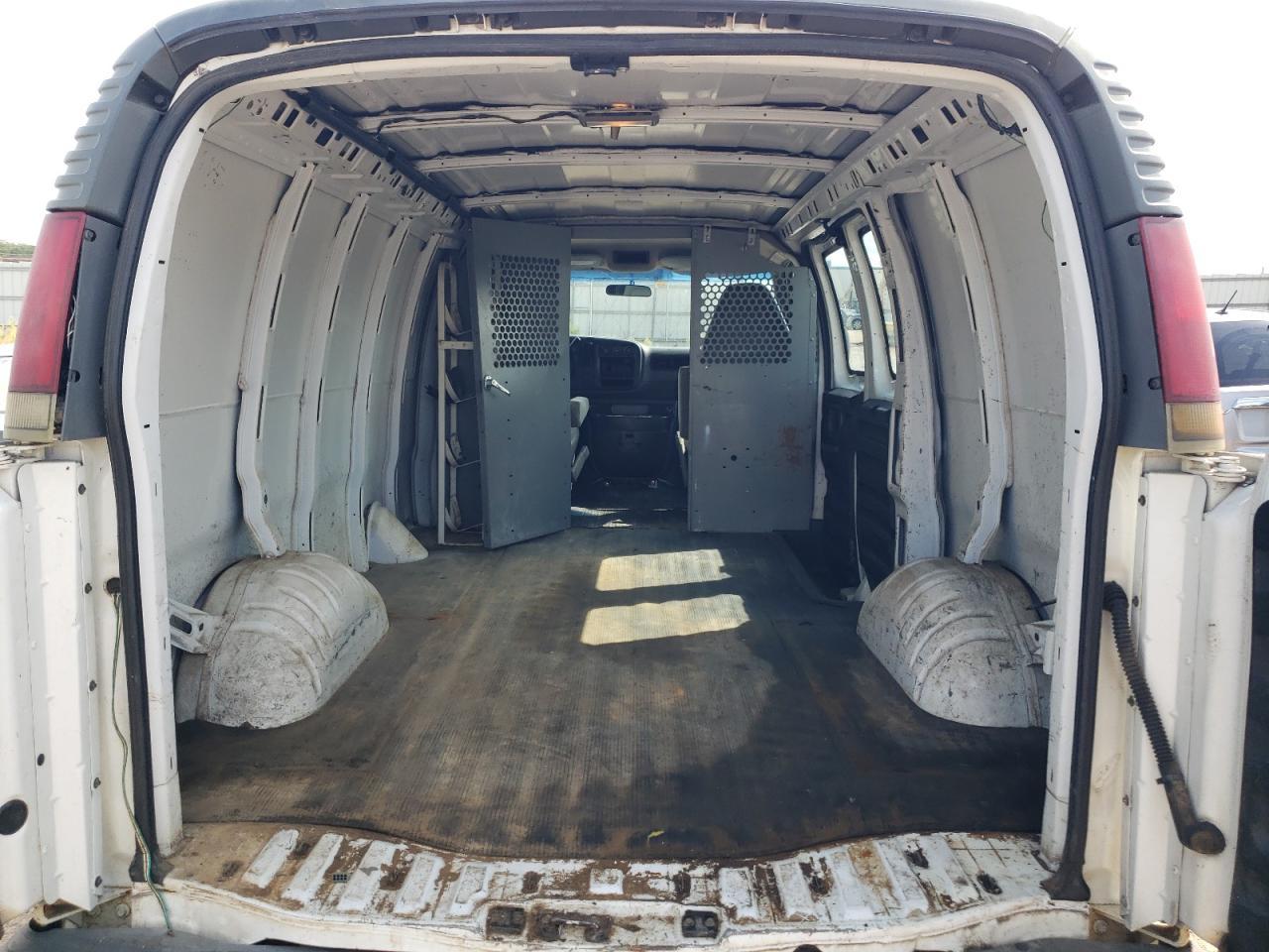 2001 CHEVROLET Express 3500