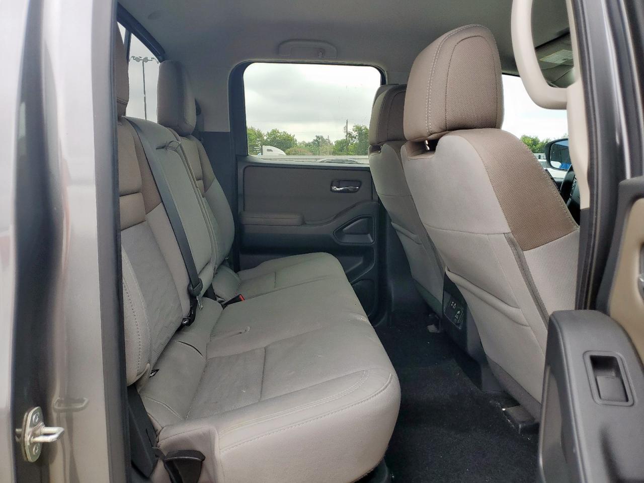 2022 NISSAN Frontier