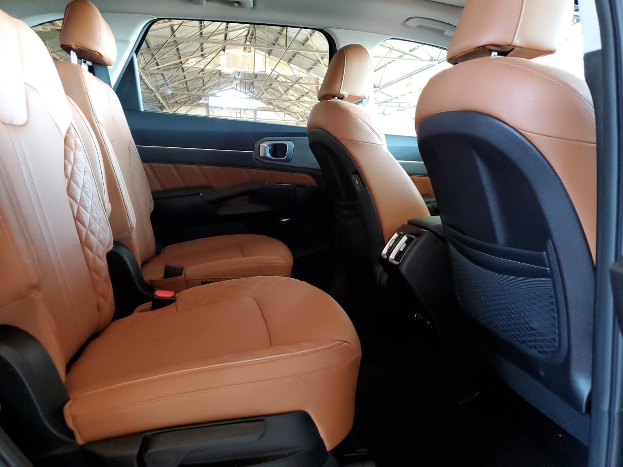 2022 KIA SORENTO