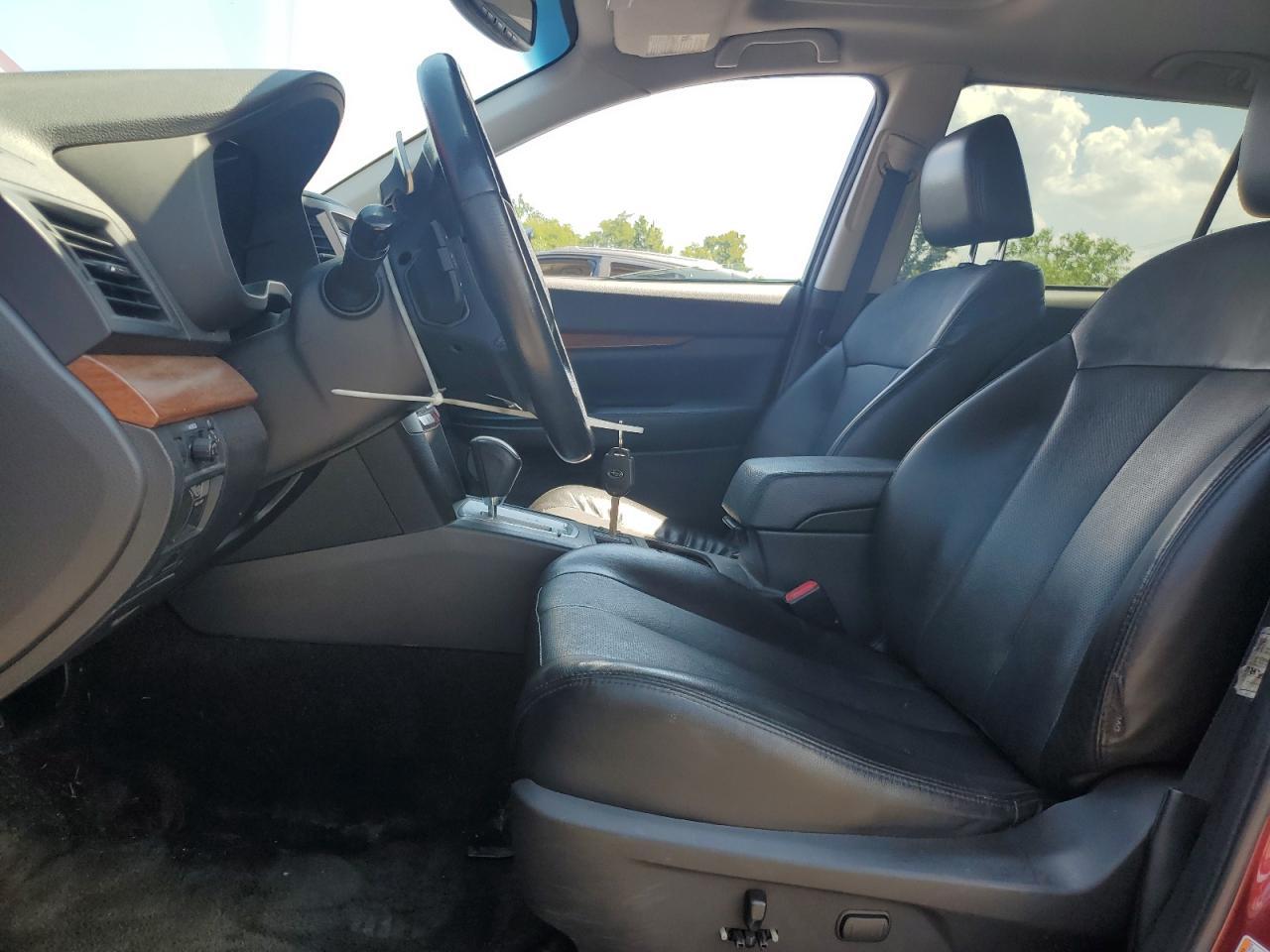 2013 SUBARU Outback