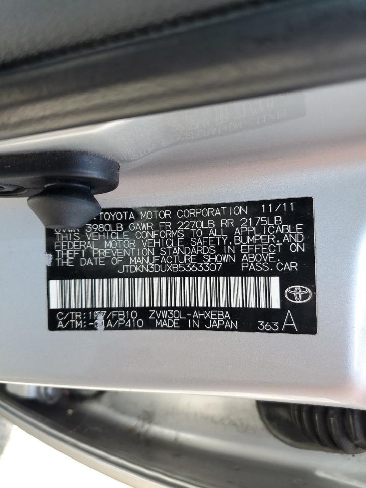 2011 TOYOTA PRIUS