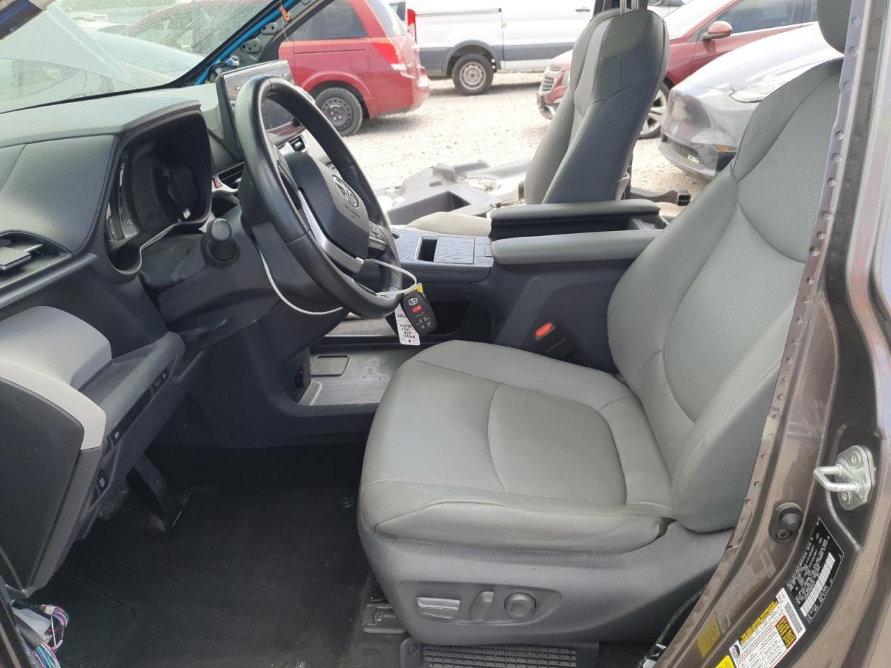 2021 TOYOTA SIENNA