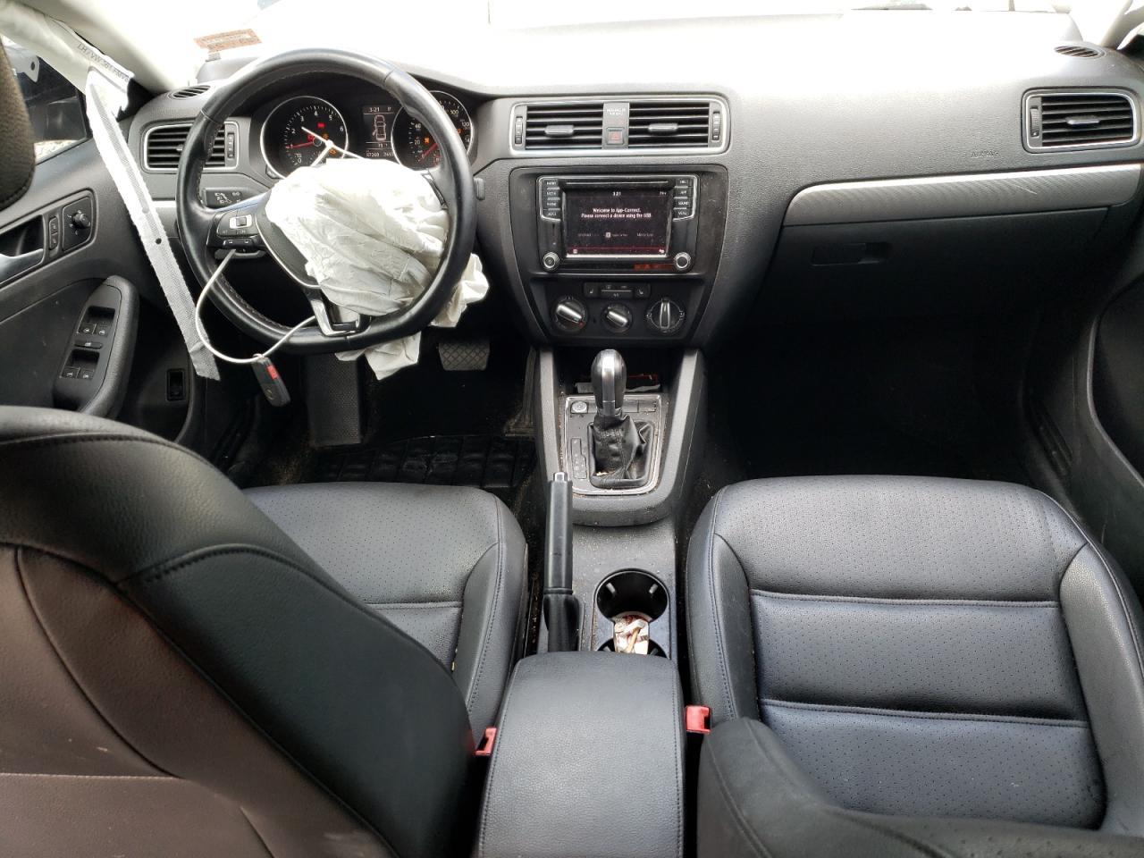 2018 VOLKSWAGEN JETTA