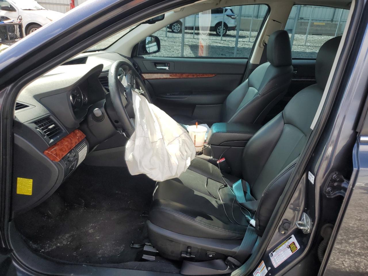 2010 SUBARU Legacy