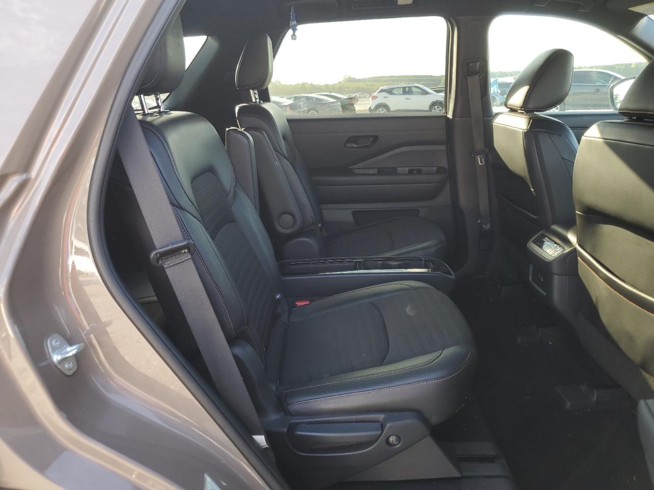 2023 NISSAN PATHFINDER