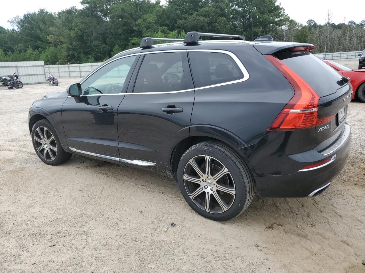 2020 VOLVO XC60