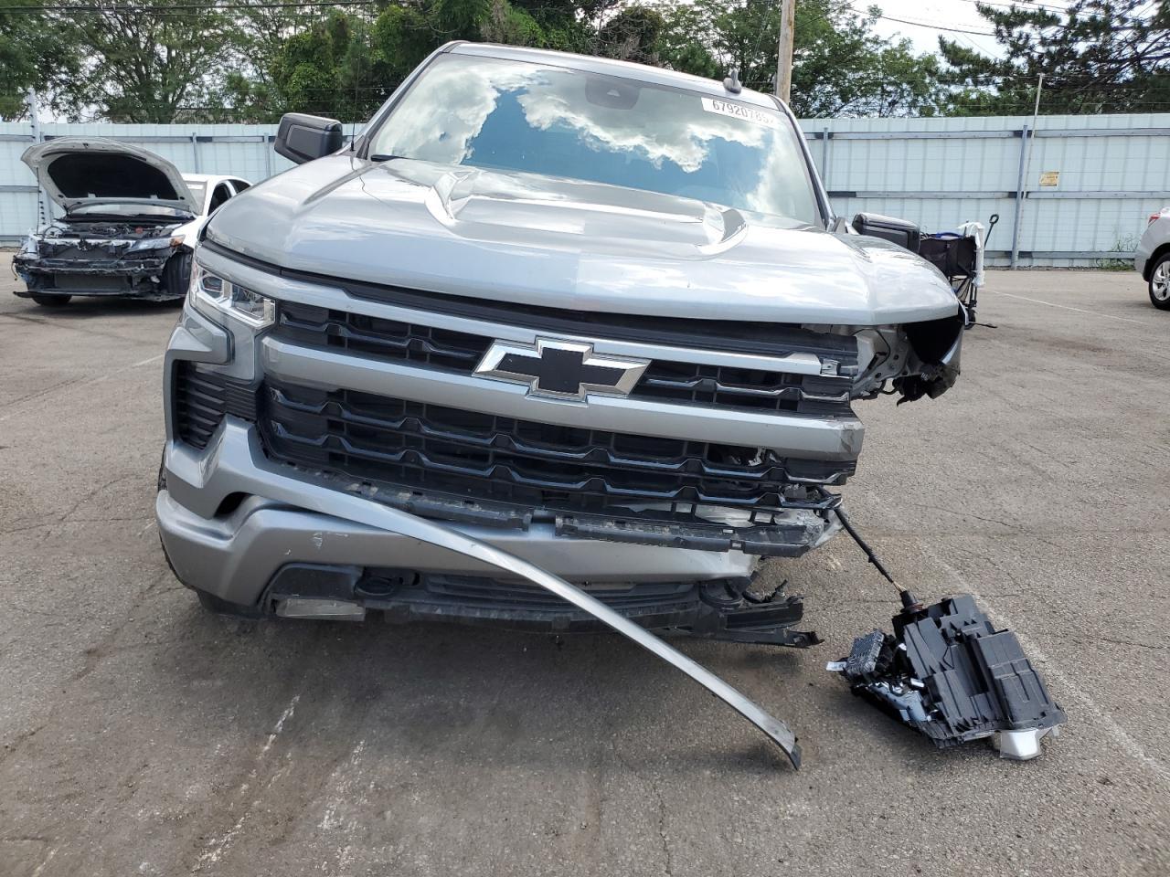 2023 CHEVROLET Silverado