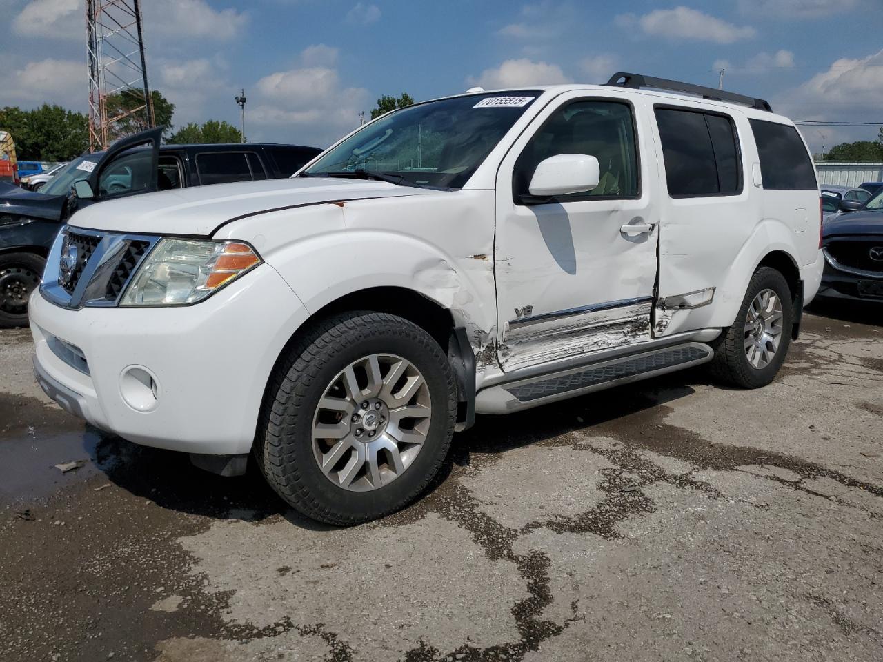 2011 NISSAN PATHFINDER